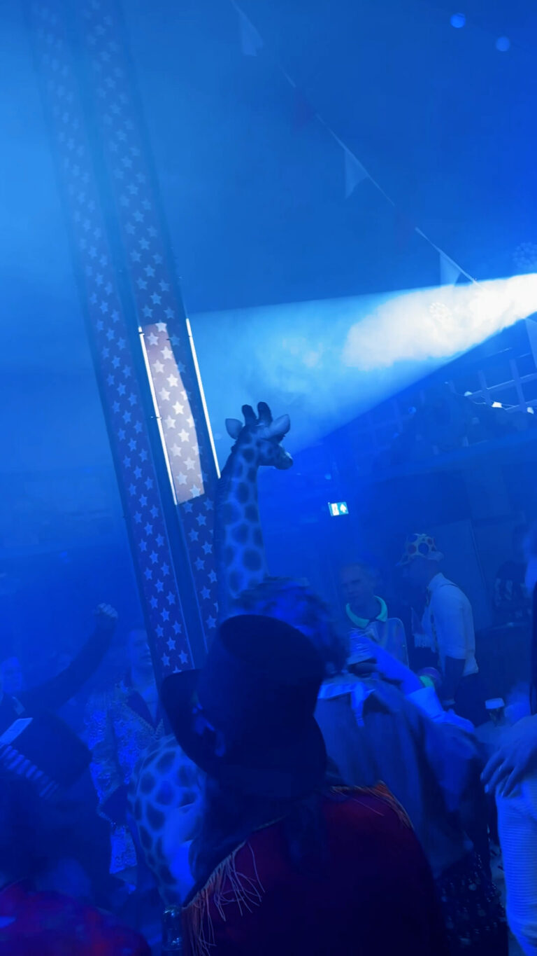 03_circus-scaled